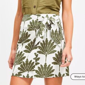LOFT Palm Linen Blend Mini Wrap Skirt. Size 10. NWT